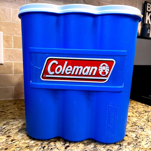 Coleman Cooler Blue 12 Can Chiller Pack No-Ice Ice Pack Cold Soda Beer Drinks - Picture 1 of 12